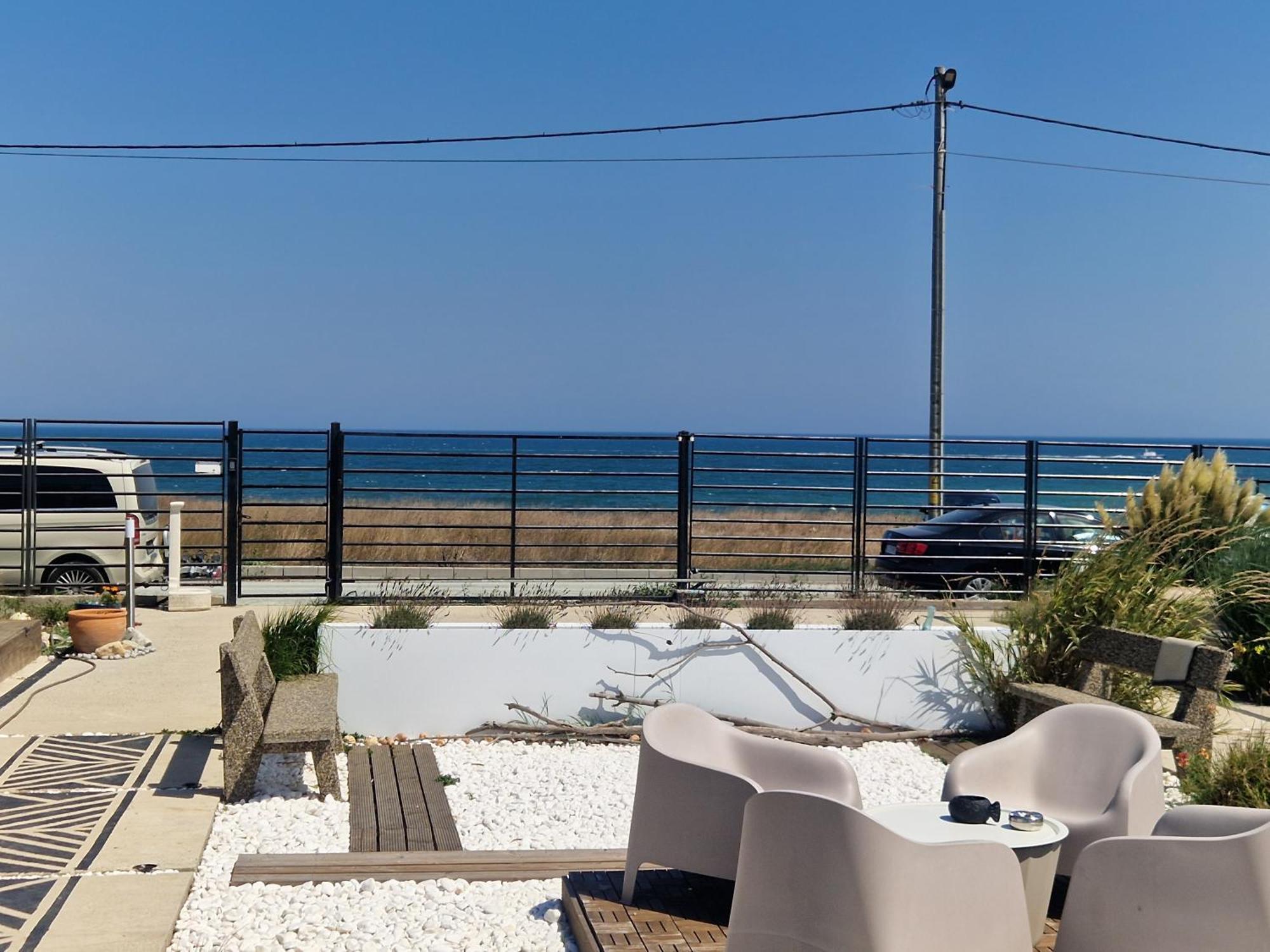 Maison Du Golf Костинешти Экстерьер фото